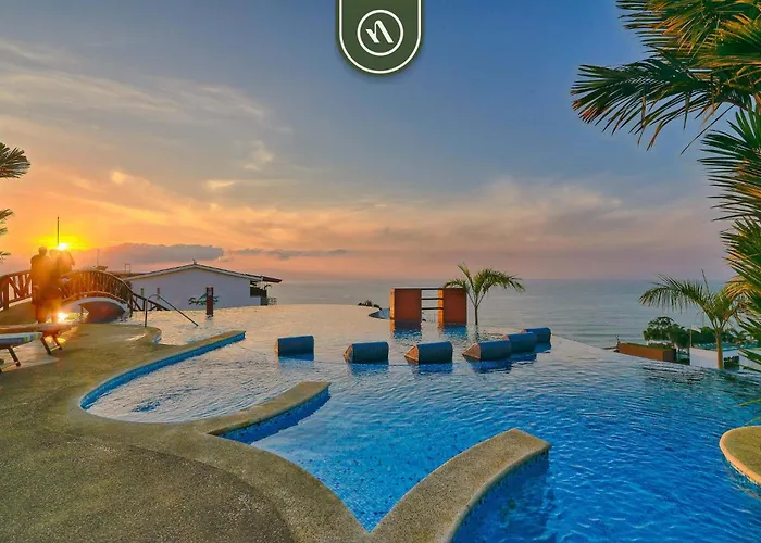 1 Bedroom Condo - Amazing Sunsets Froom The Roof - Pool